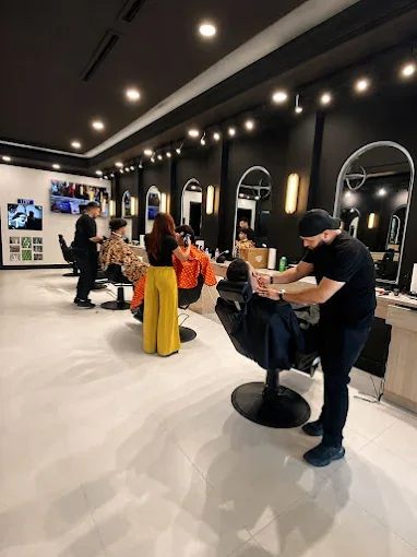 Jad Cutz shop floor